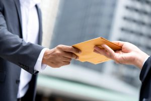 Michigan process server serving legal document